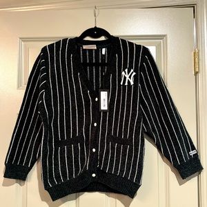 Kith Kids & MLB for New York Yankees Cardigan. Color: Stadium, Size 12.